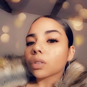 Meet your Posher, Katara